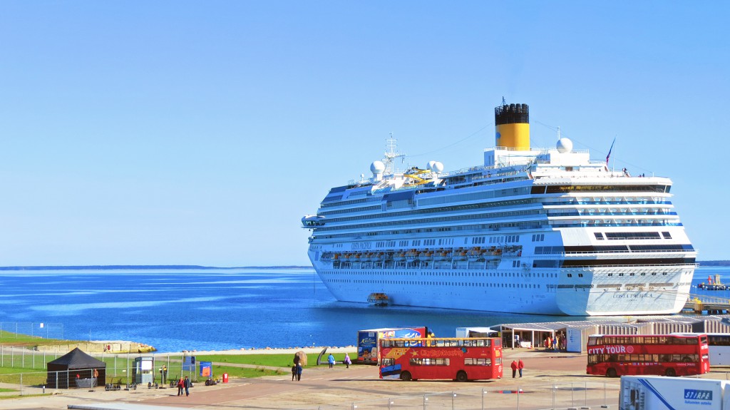https://damerx.eu/wp-content/uploads/2016/09/Costa-Pacifica-Opens-Summer-Cruise-Season-at-Tallinn-Port-1024x575.jpg